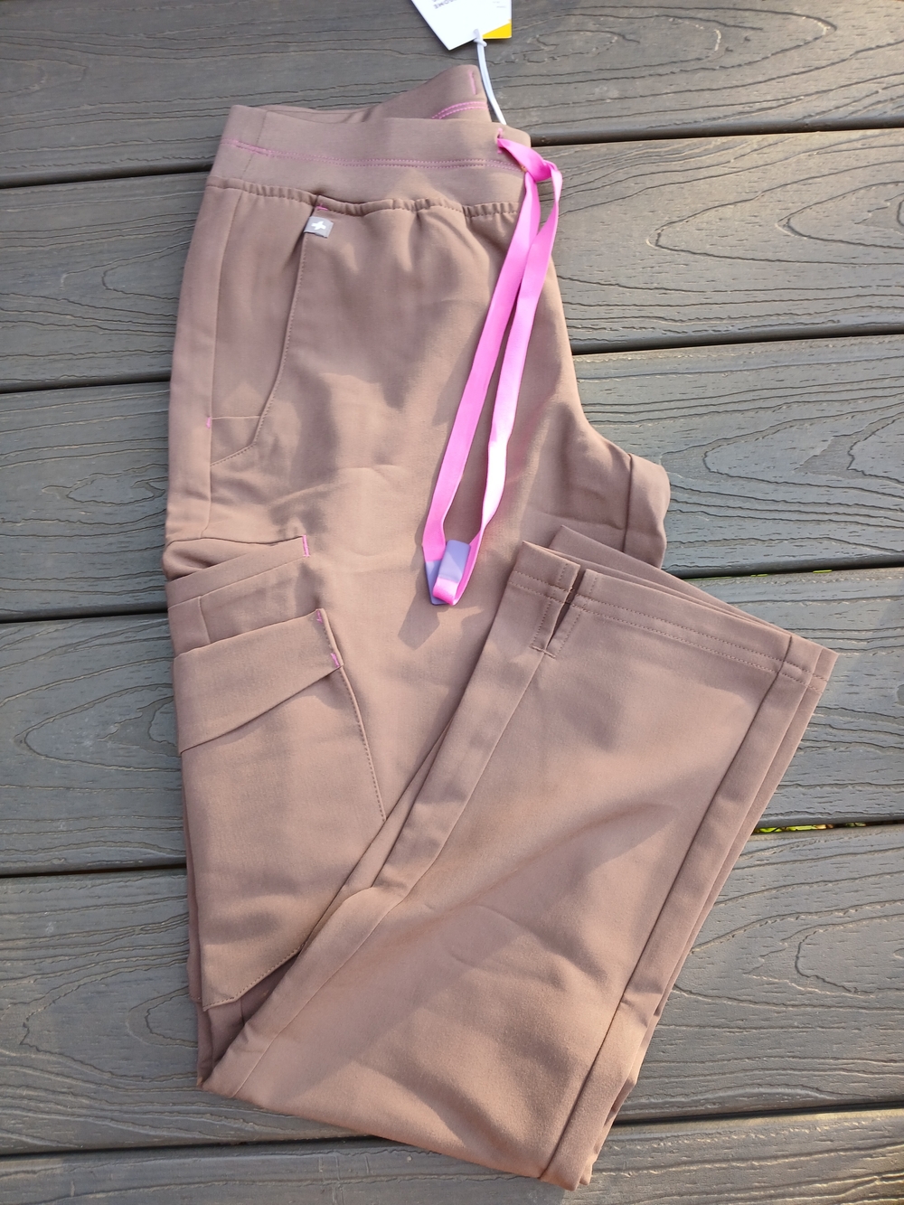 Figs Soeng In Smoky Taupe
